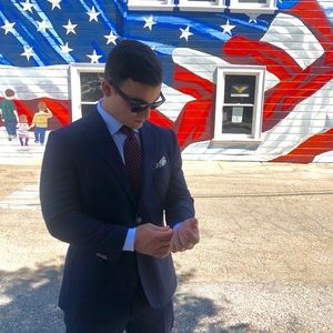 Meet your Posher, Sebastian